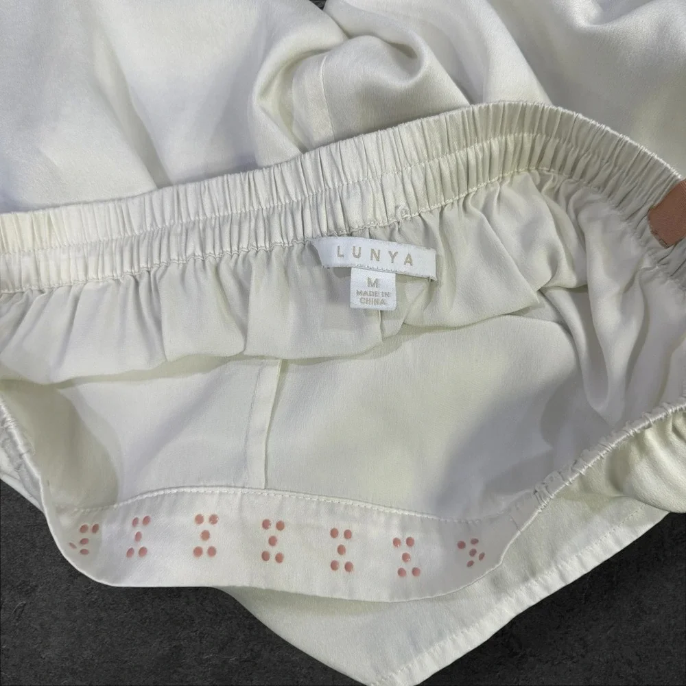 Lunya Washable Silk Sleep Shorts White Womens Size Medium Relaxed Loungewear